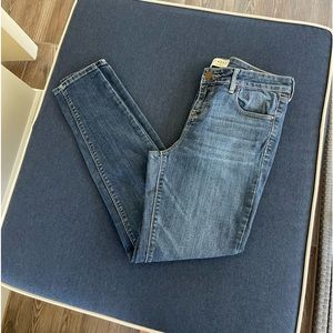 Bullhead Mid Rise Skinniest 28 Jean